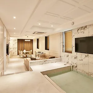 호텔 원티드, 인천