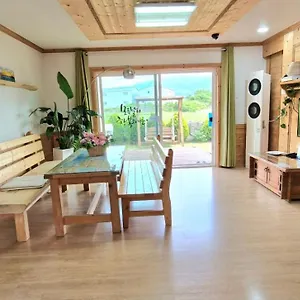 Tree House 게스트하우스 제주