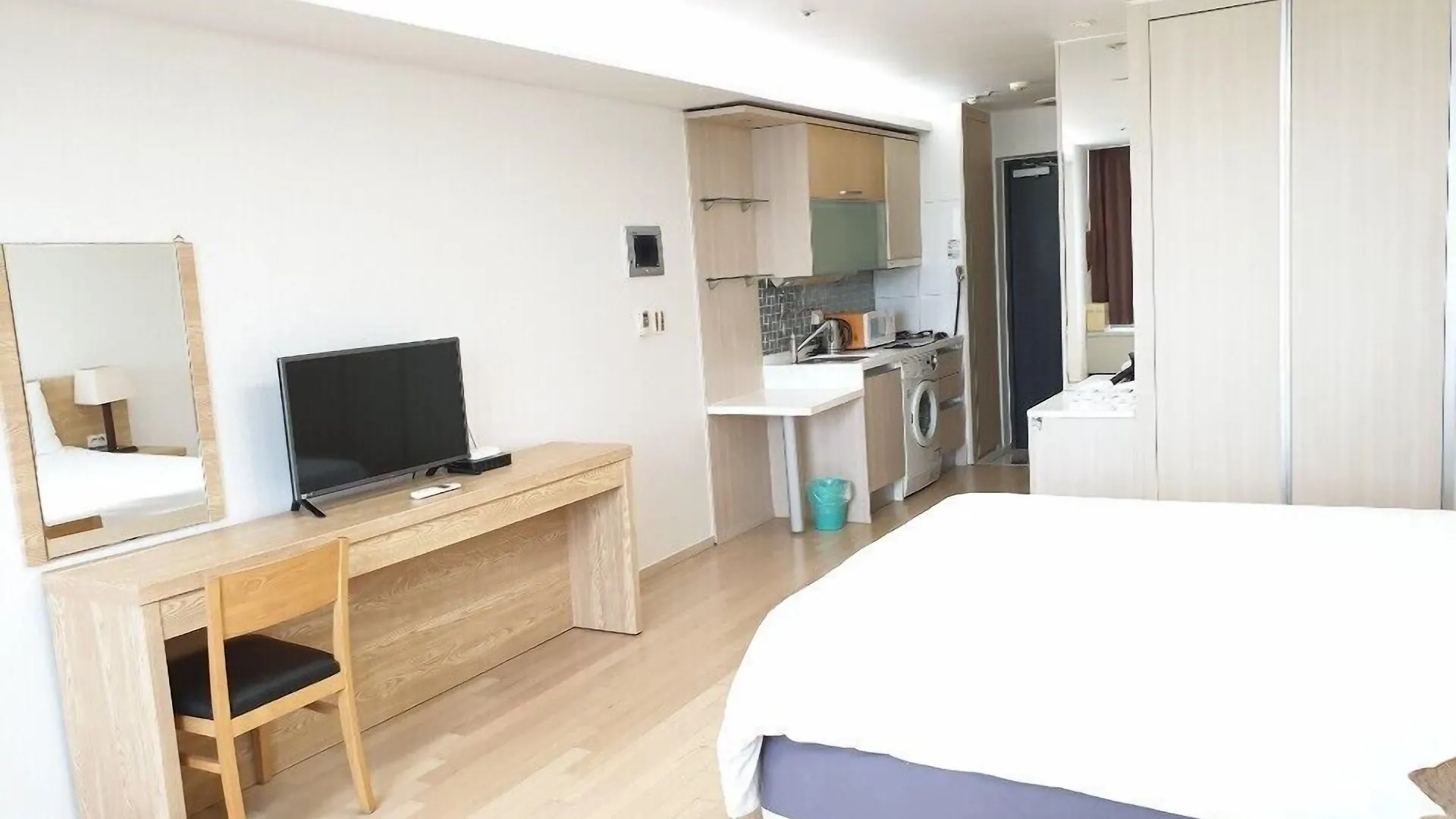 Good Day Airtel Hostel Incheon